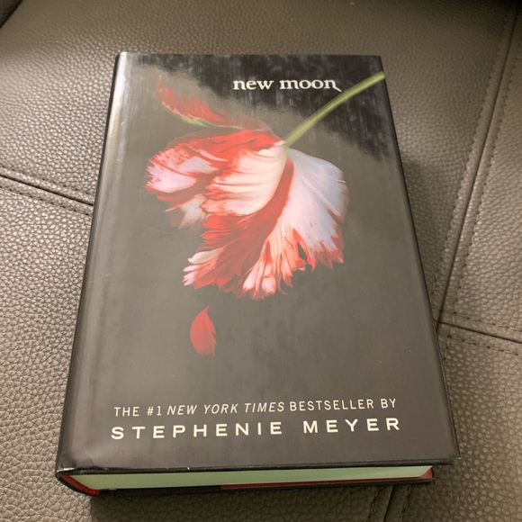 Twilight Saga | Collection Box Set with Bookmark | Stephenie Meyer - Picture 4 of 16